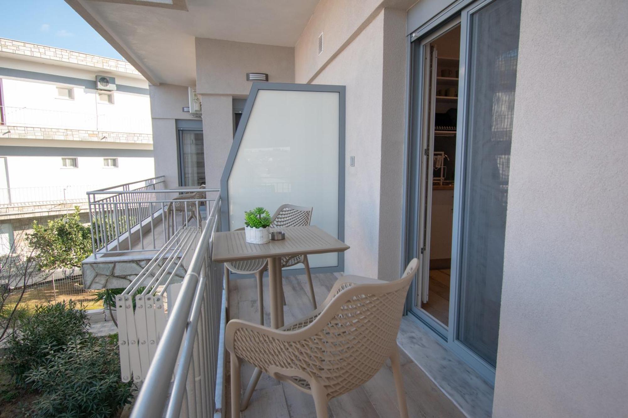 Magdalena Seaside Apartments Nea Roda Dış mekan fotoğraf