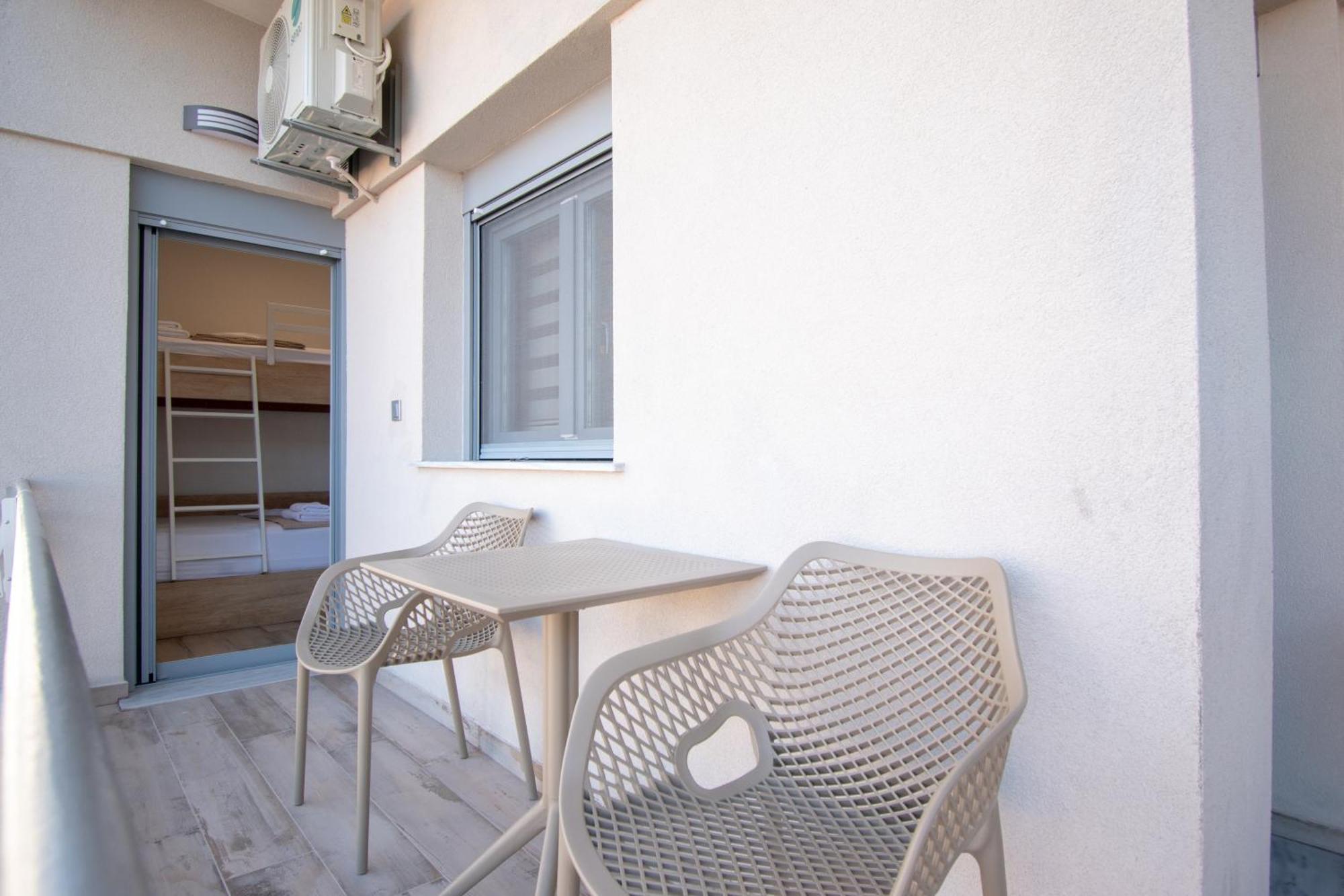 Magdalena Seaside Apartments Nea Roda Dış mekan fotoğraf