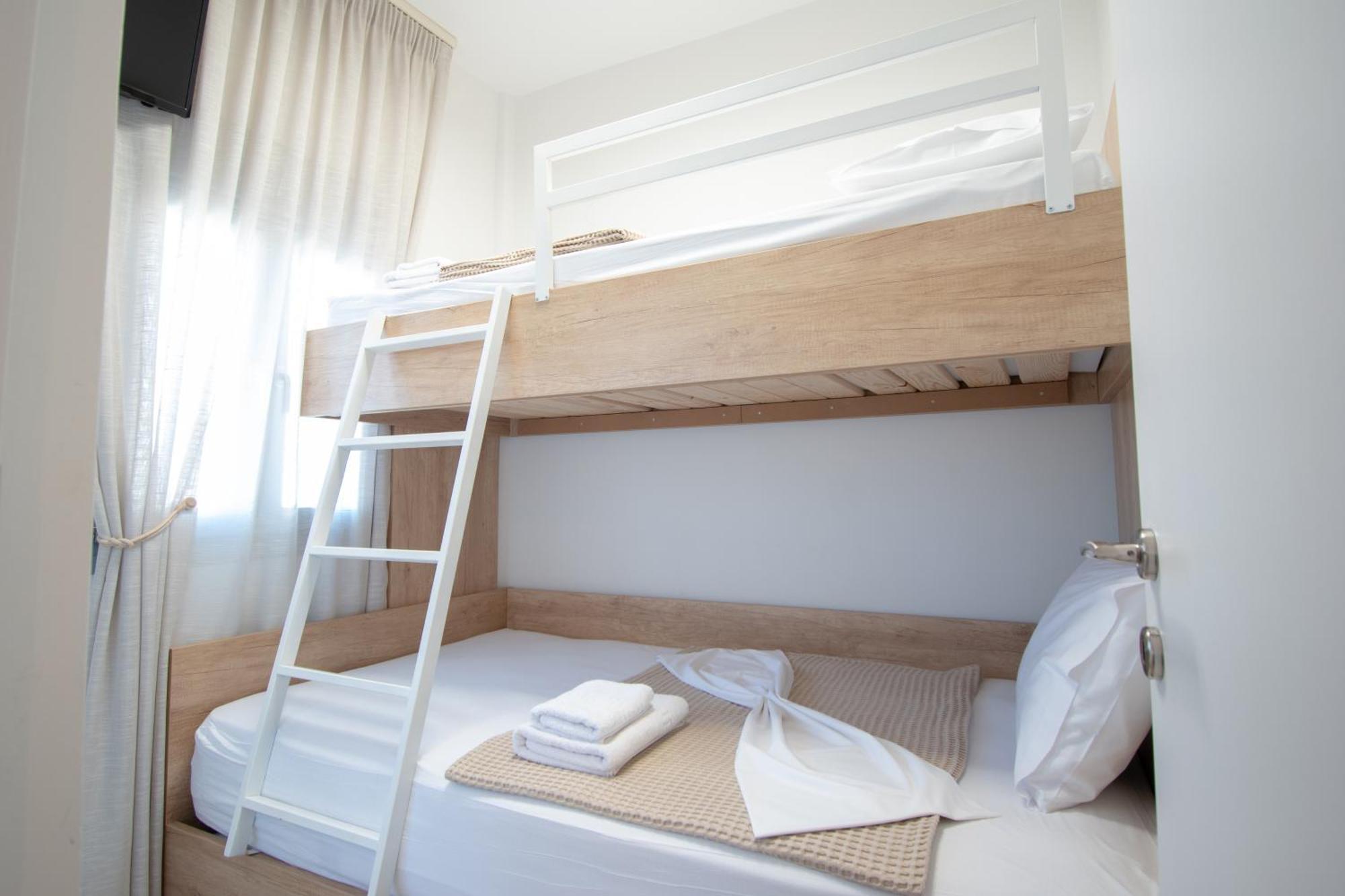 Magdalena Seaside Apartments Nea Roda Dış mekan fotoğraf