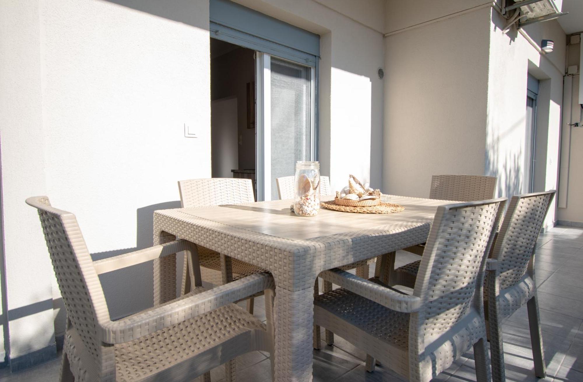 Magdalena Seaside Apartments Nea Roda Dış mekan fotoğraf