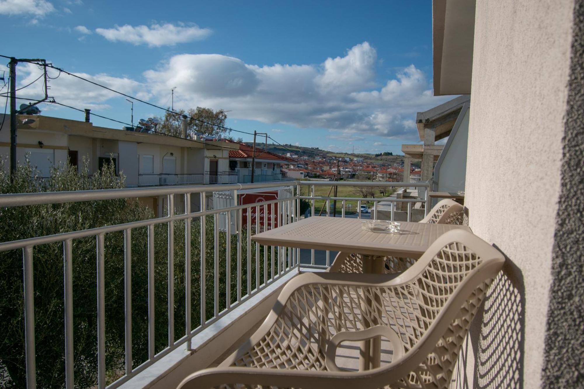 Magdalena Seaside Apartments Nea Roda Oda fotoğraf